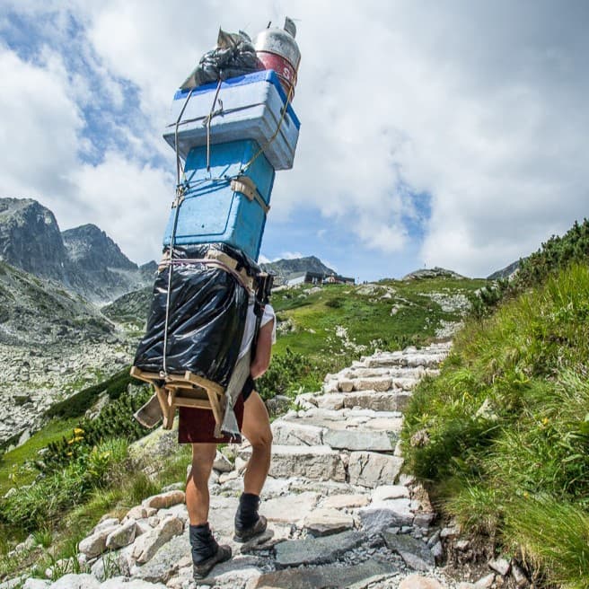 Get to know the MOUNTAIN CARRIERS with us!